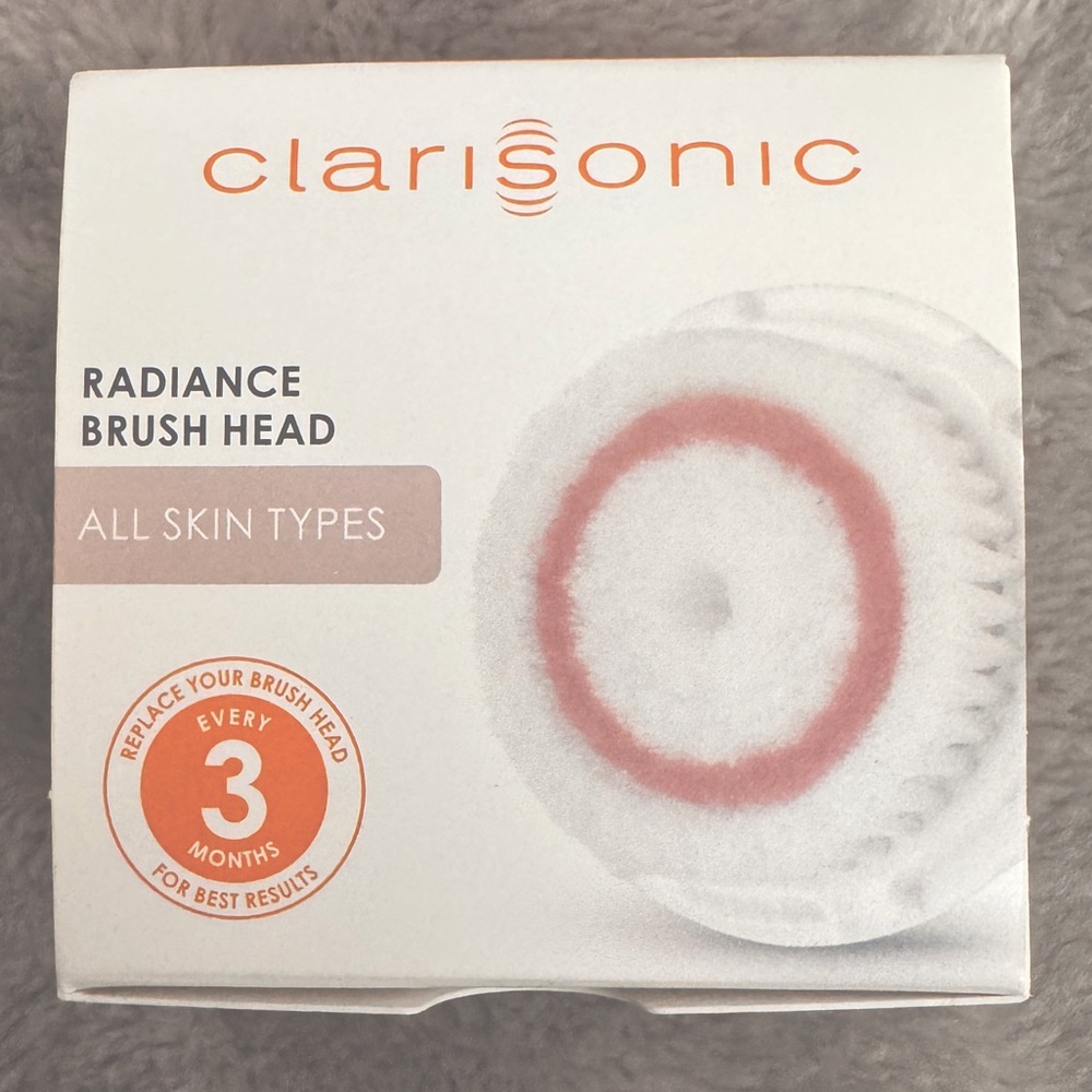 New in box Clarisonic radiance brush head NIB